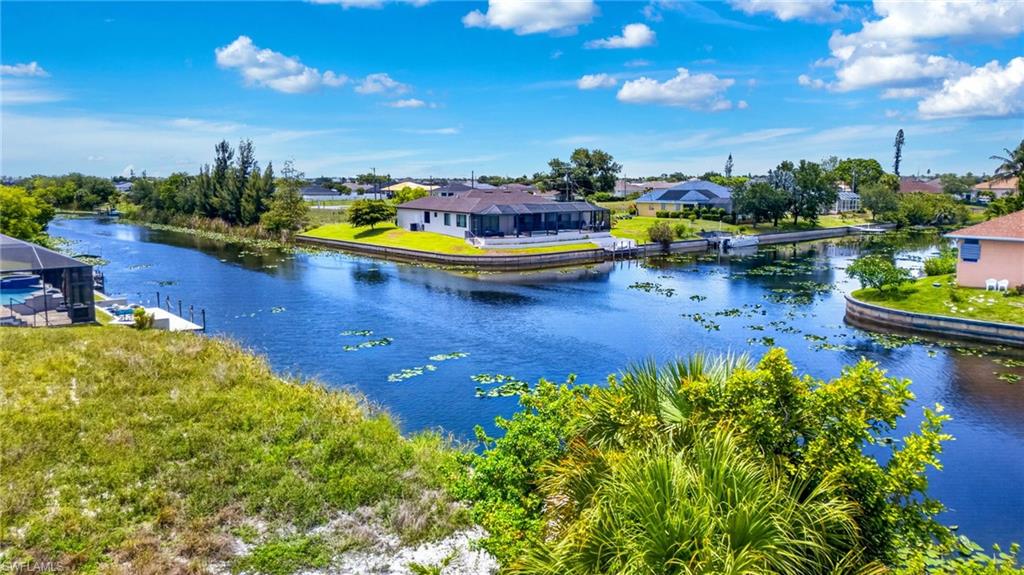 CAPE CORAL - Land