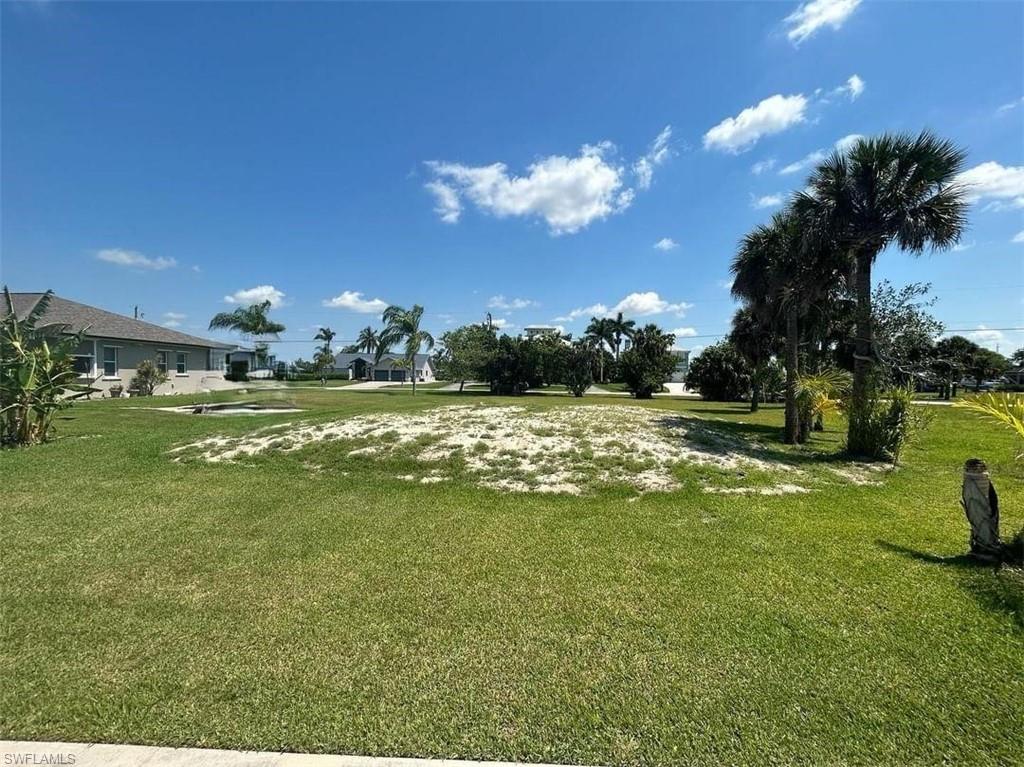 FORT MYERS SHORES - Land