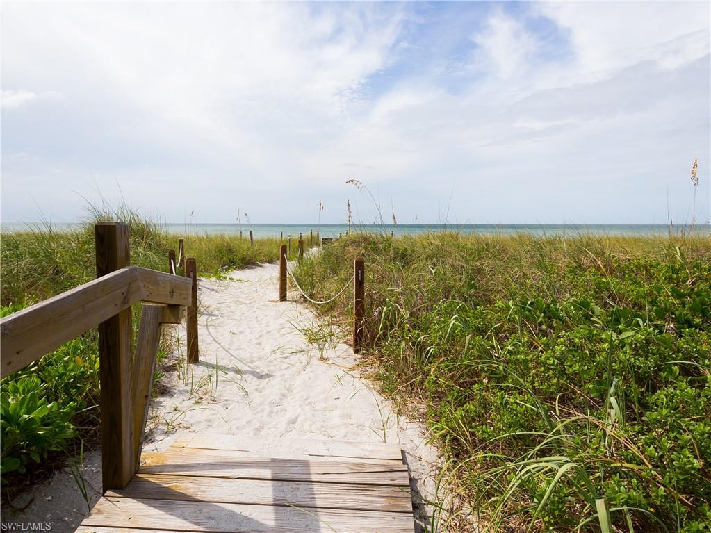 BEACH HOMES - Residential
