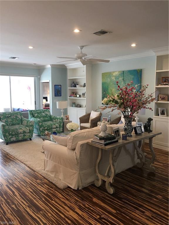 COLONIAL SHORES - Residential