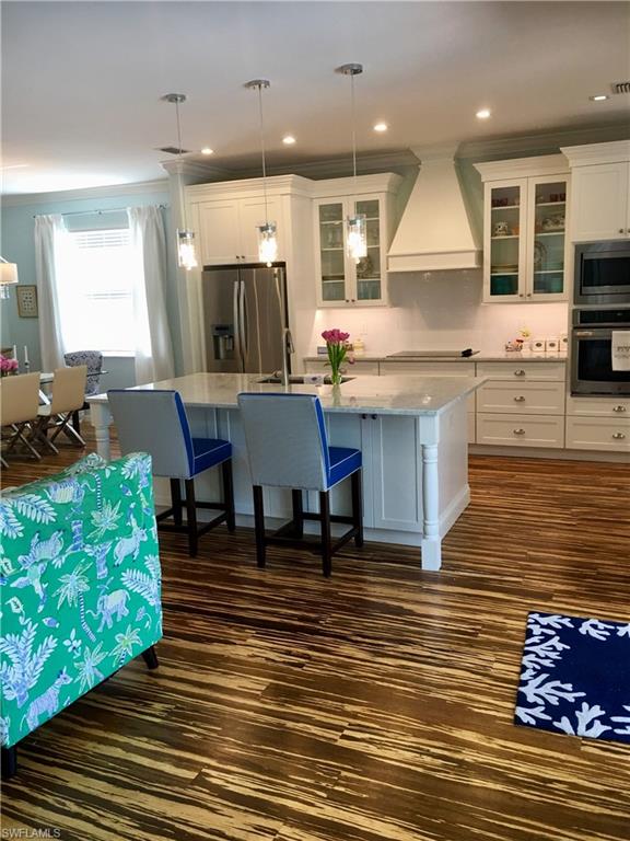 COLONIAL SHORES - Residential