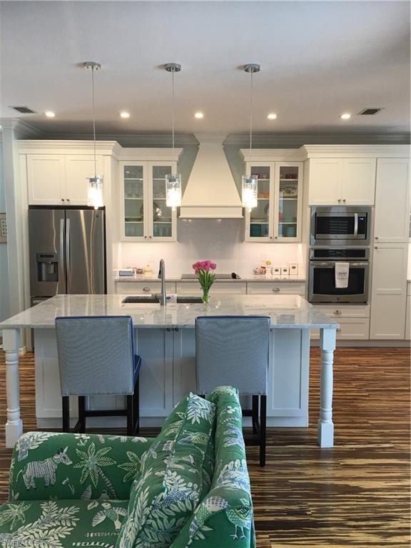 COLONIAL SHORES - Residential