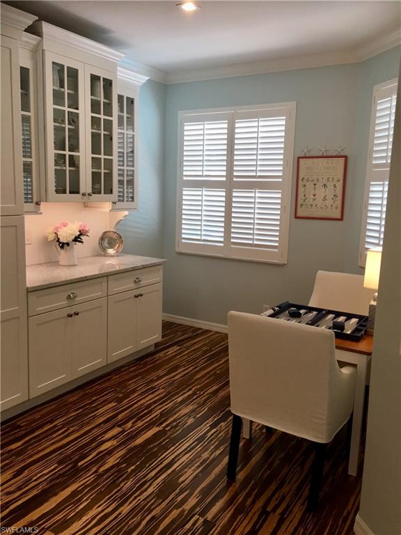 COLONIAL SHORES - Residential