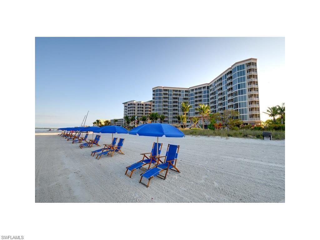 WHITE SAND VILLAS - Residential