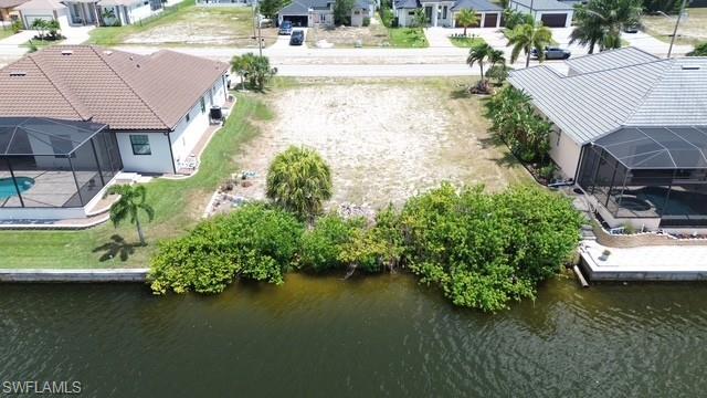 CAPE CORAL - Land