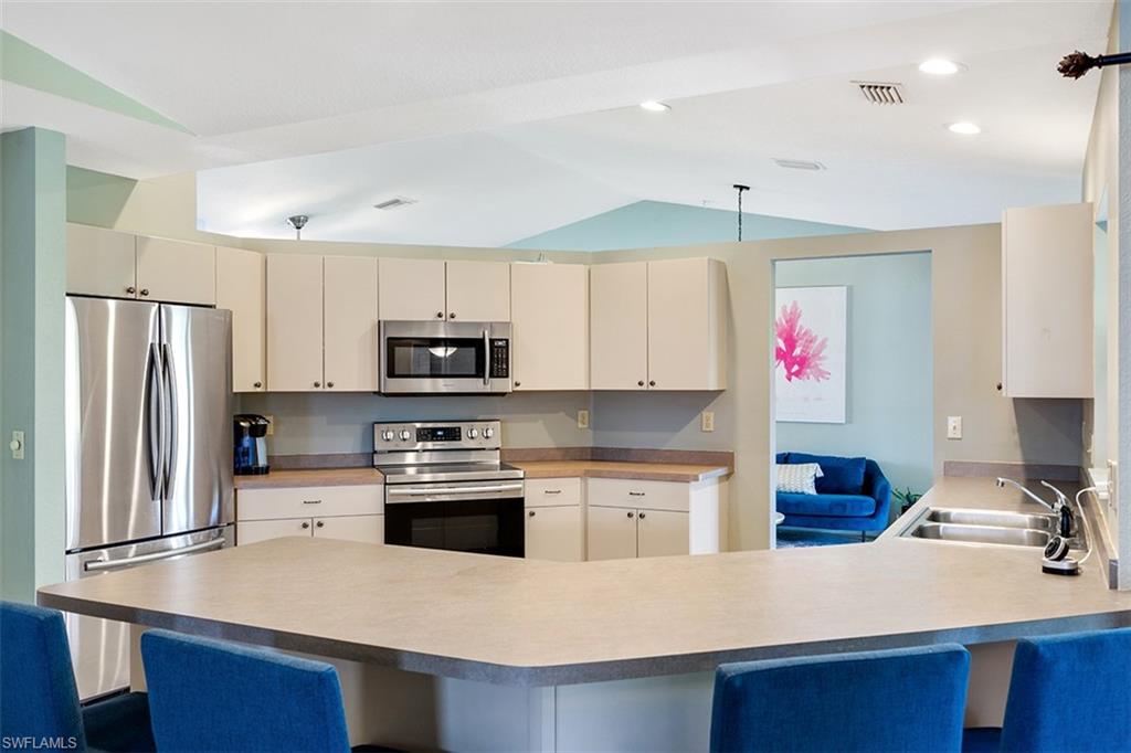 SAN CARLOS PARK - Residential
