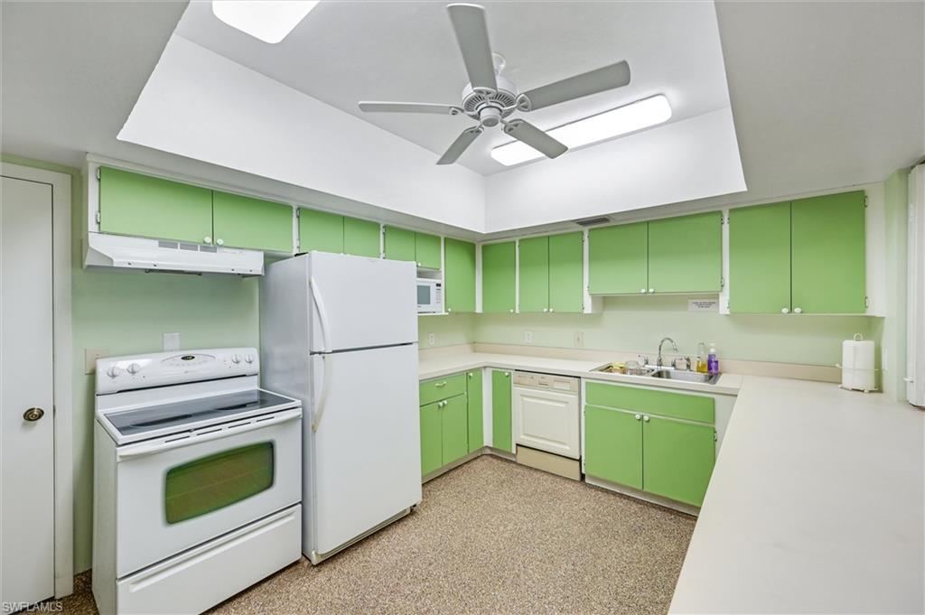 WINDJAMMER VILLAGE OF NAPLES - Residential