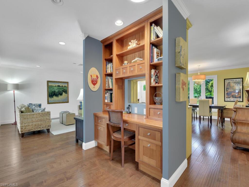 GOLDEN GATE ESTATES - Residential