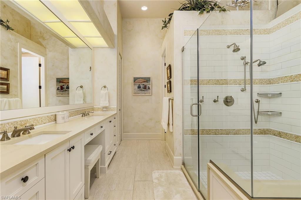 RIVERWALK - Residential