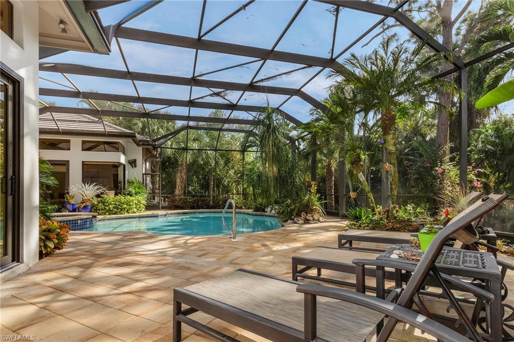 RIVERWALK - Residential