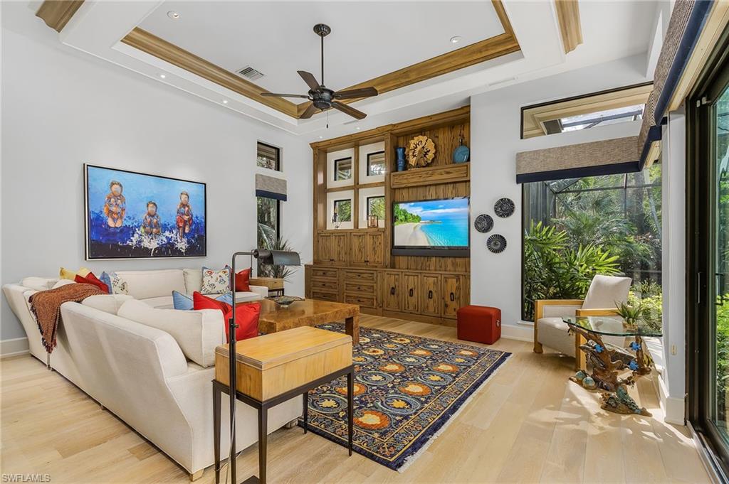 RIVERWALK - Residential