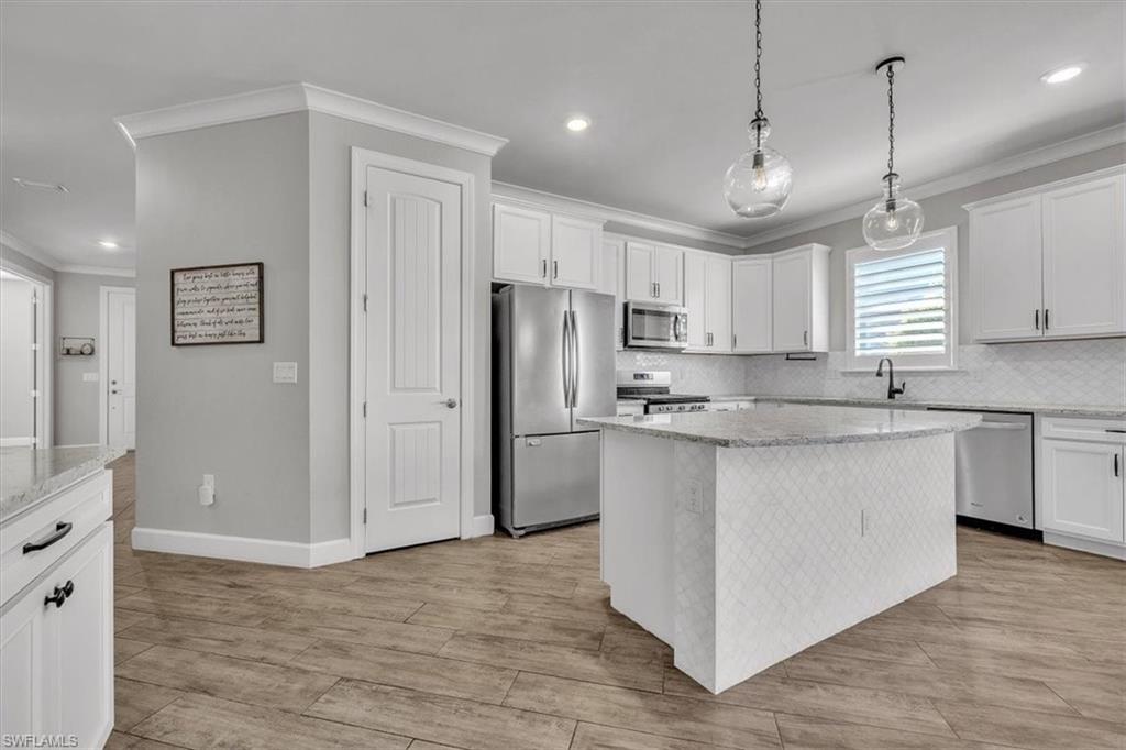 LAKE BABCOCK - Residential