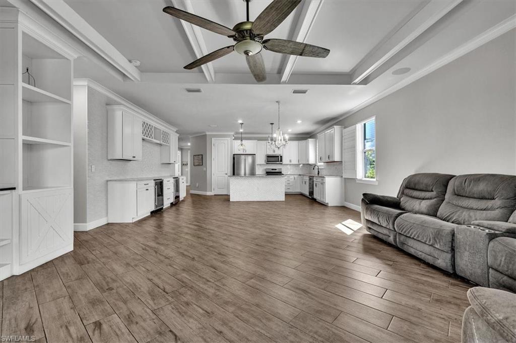 LAKE BABCOCK - Residential