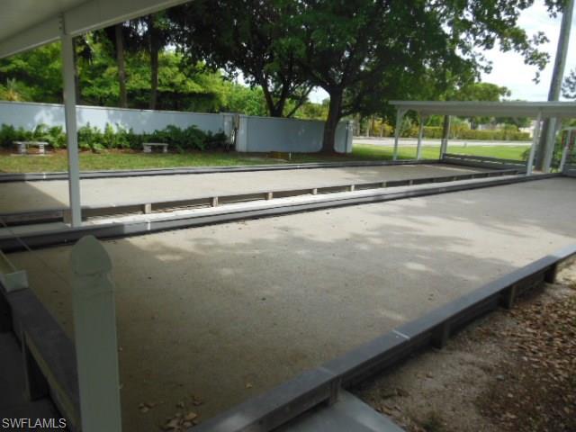 GOLFVIEW GOLF & RACQUET CLUB - Residential