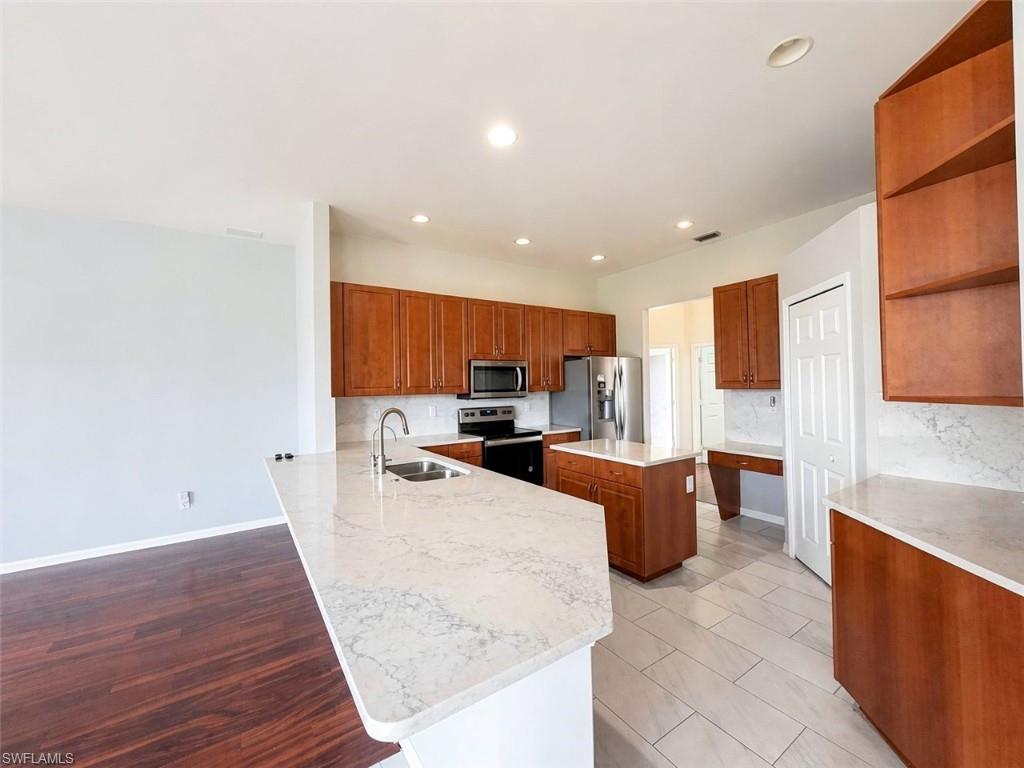 GOLDEN GATE ESTATES - Residential Lease