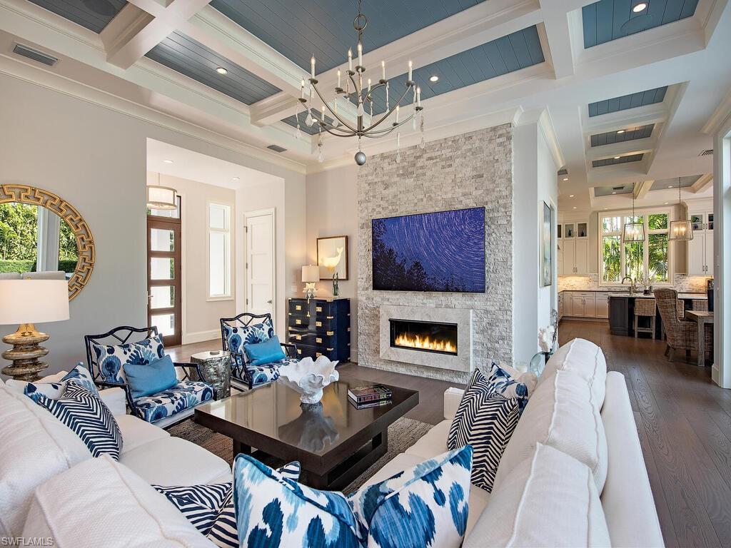 AQUALANE SHORES - Residential
