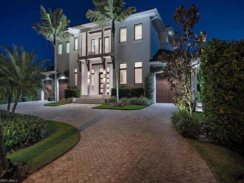 AQUALANE SHORES - Residential