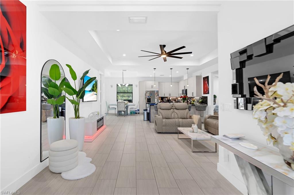 GOLDEN GATE ESTATES - Residential