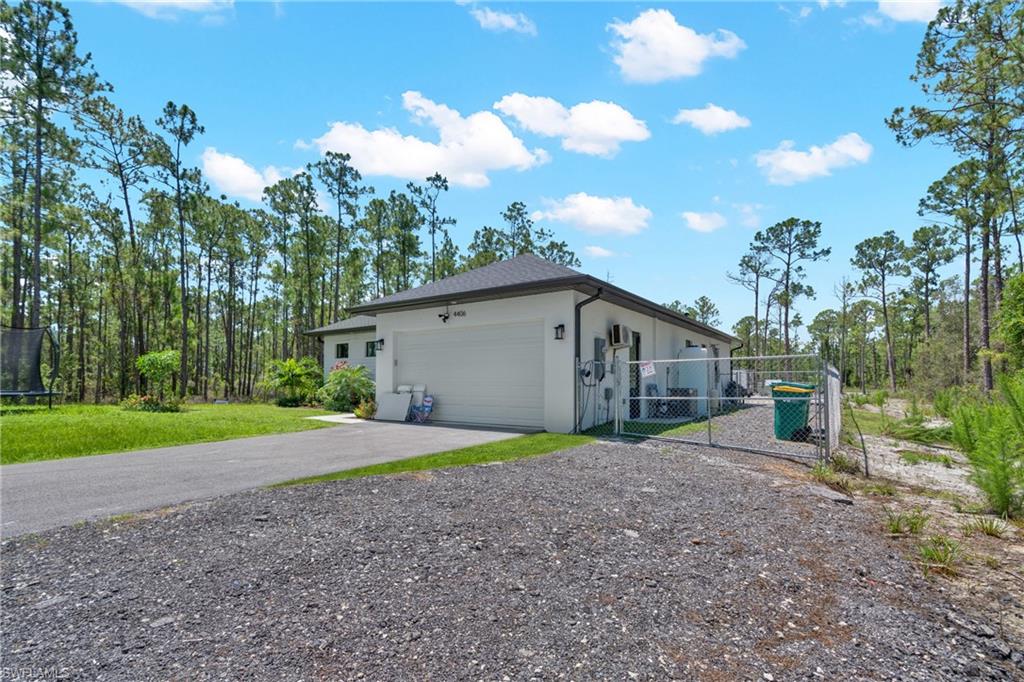 GOLDEN GATE ESTATES - Residential