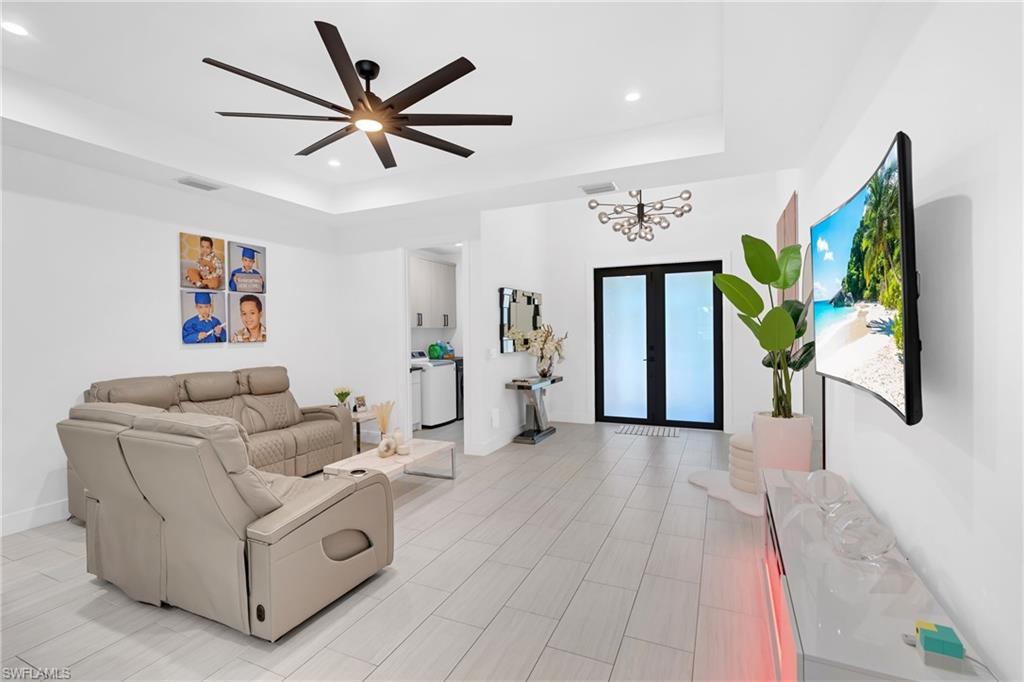 GOLDEN GATE ESTATES - Residential
