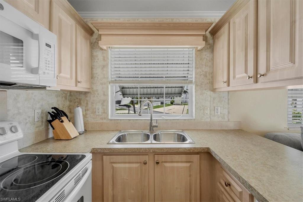 MOORE HAVEN - Residential