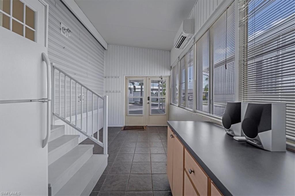 MOORE HAVEN - Residential