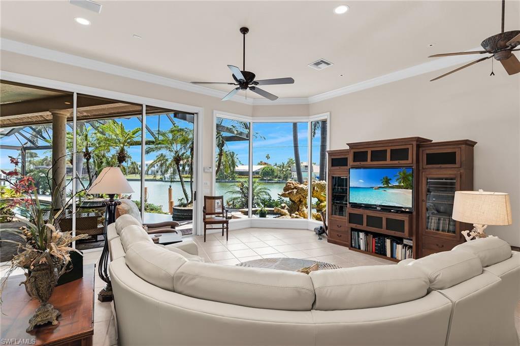 MARCO BEACH - Residential