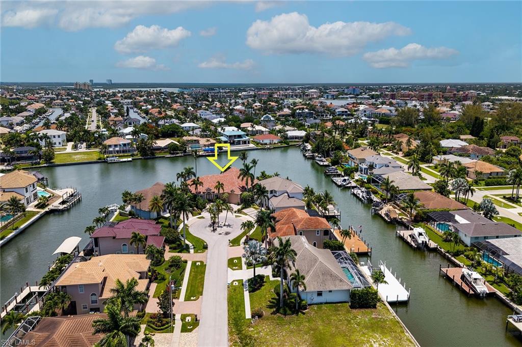 MARCO BEACH - Residential