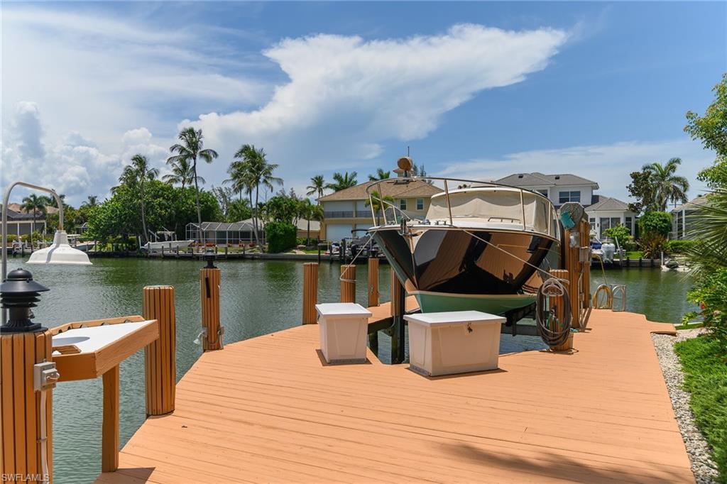 MARCO BEACH - Residential