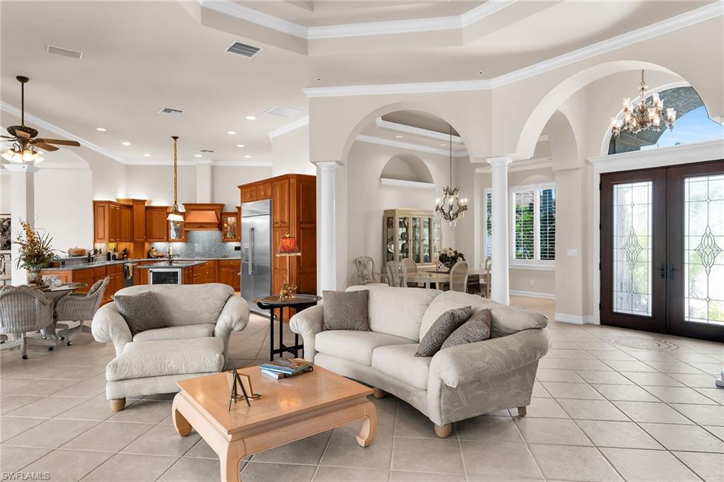 MARCO BEACH - Residential