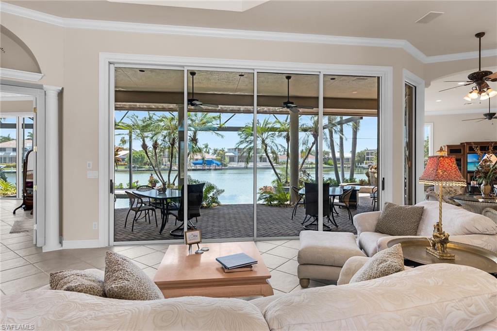 MARCO BEACH - Residential