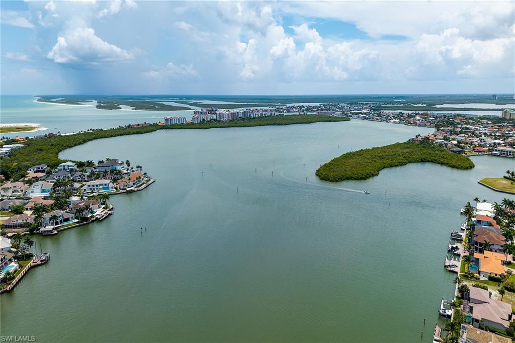 MARCO BEACH - Residential