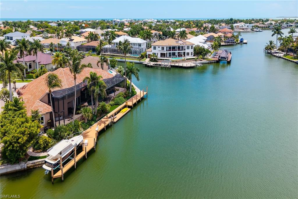 MARCO BEACH - Residential