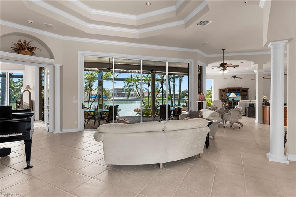 MARCO BEACH - Residential