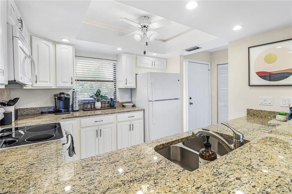 EAGLE RIDGE - Residential Lease