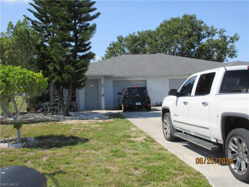 GREAT PRICE AND LOCATION ON THIS 3 BEDROOMS 2 BATHS 1 CAR GARAGE ON EACH SIDE DUPLEX**FEATURES NEWER ROOF IN 2022**CERAMIC TILE FLOORS ON BOTH UNITS** UNIT 1116 HAS NEWER KITCHEN CABINETS**ALL BATHROOMS HAVE BEEN RENOVATED**NEWER PLUMBING**LARGE WALK-IN CLOSETS IN LARGE MASTER BEDROOMS**
CLOSED TO PINE ISLAND RD, MAKING IT EASIER TO COMMUTE TO FORT MYERS WITH NO TOLL TO PAY**