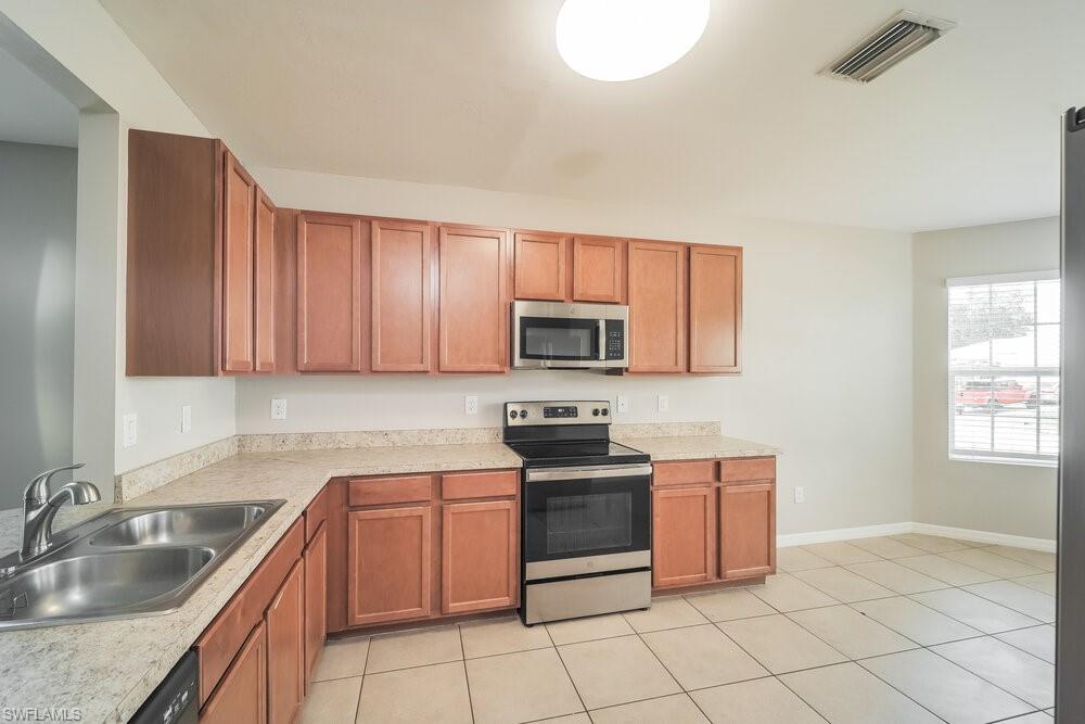 NOT APPLICABLE - Residential Lease