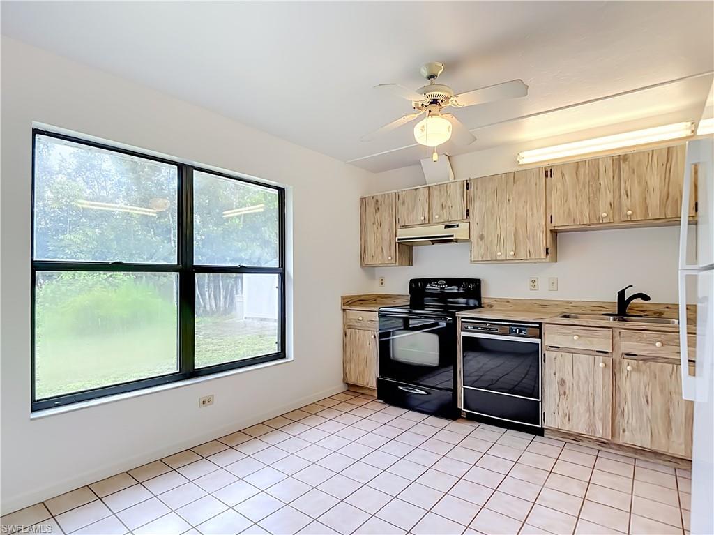 SAN CARLOS PARK - Residential