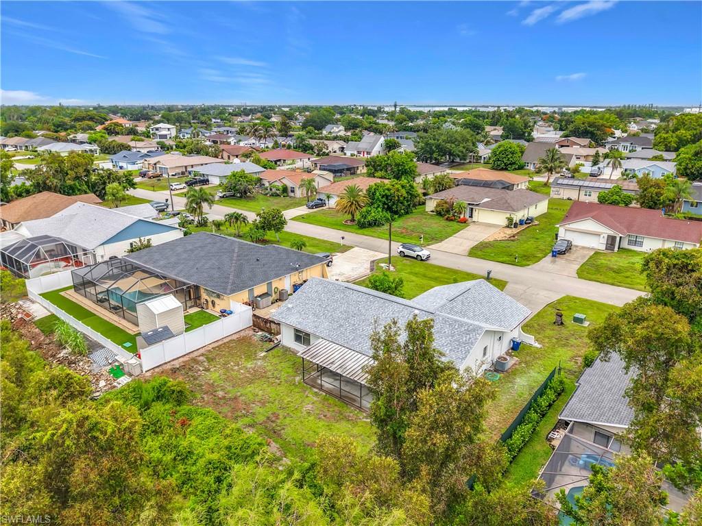 SAN CARLOS PARK - Residential