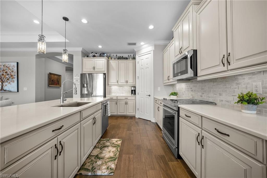 TUSCANY POINTE - Residential