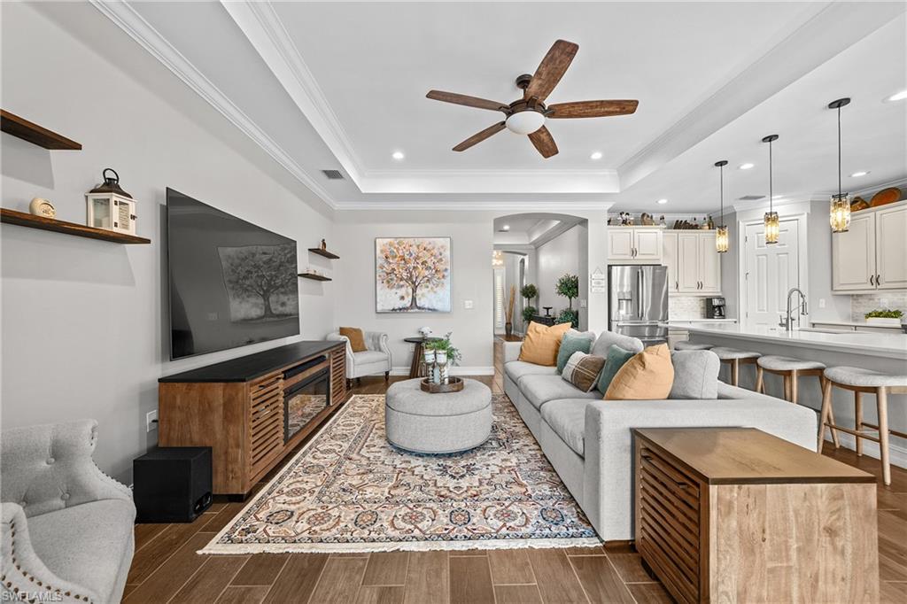 TUSCANY POINTE - Residential