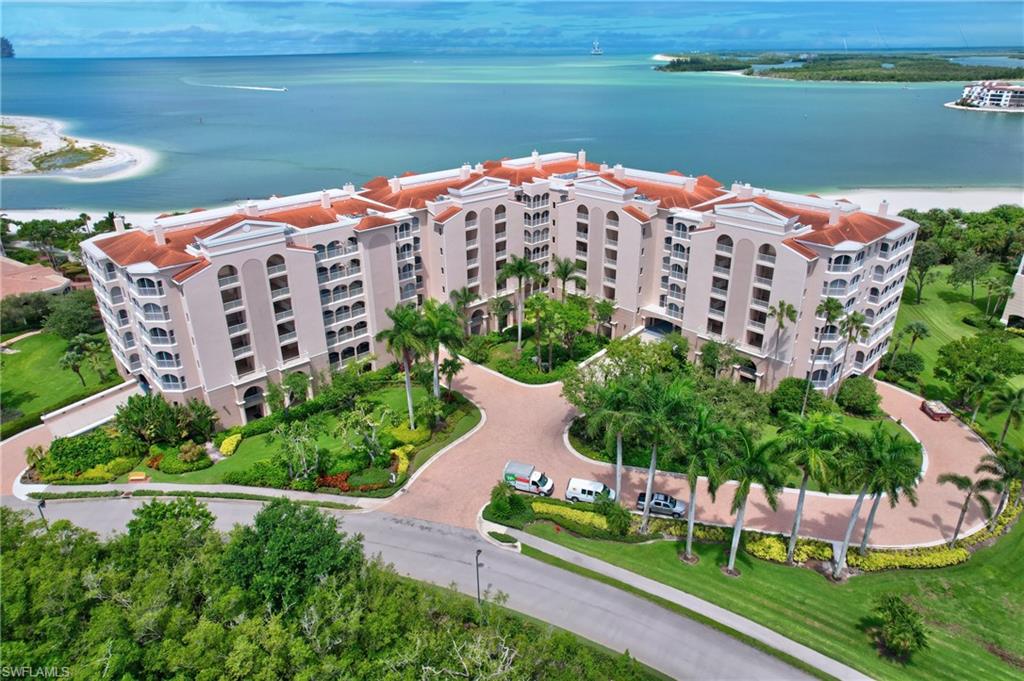 ROYAL MARCO POINT - Residential