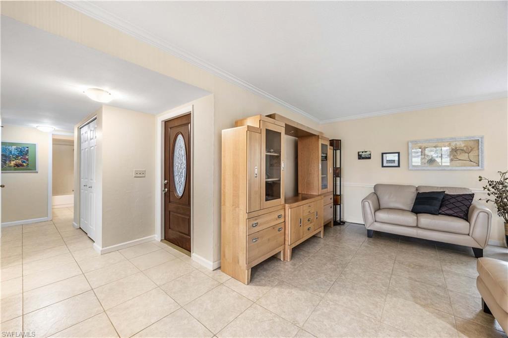 LAKEWOOD VILLAS - Residential