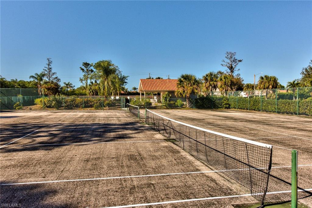COURTYARDS - Residential Lease