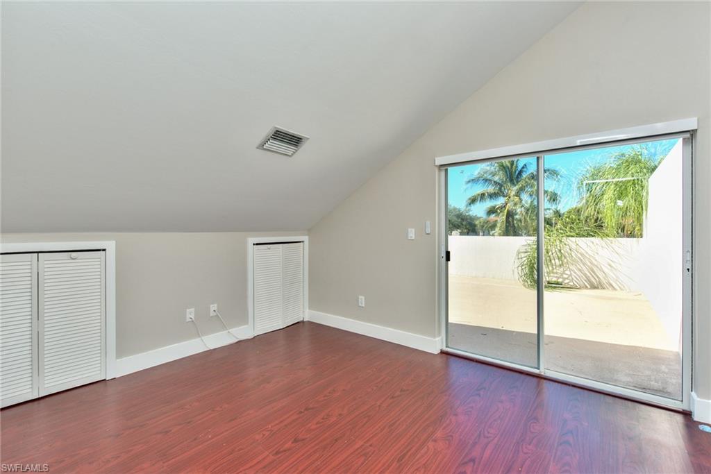 COURTYARDS - Residential Lease