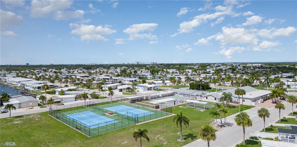 BAYSIDE ESTATES - Land