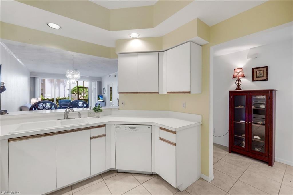 SAWGRASS POINT - Residential