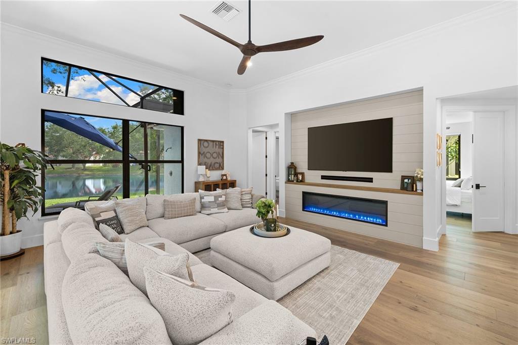 MONTEREY - Residential