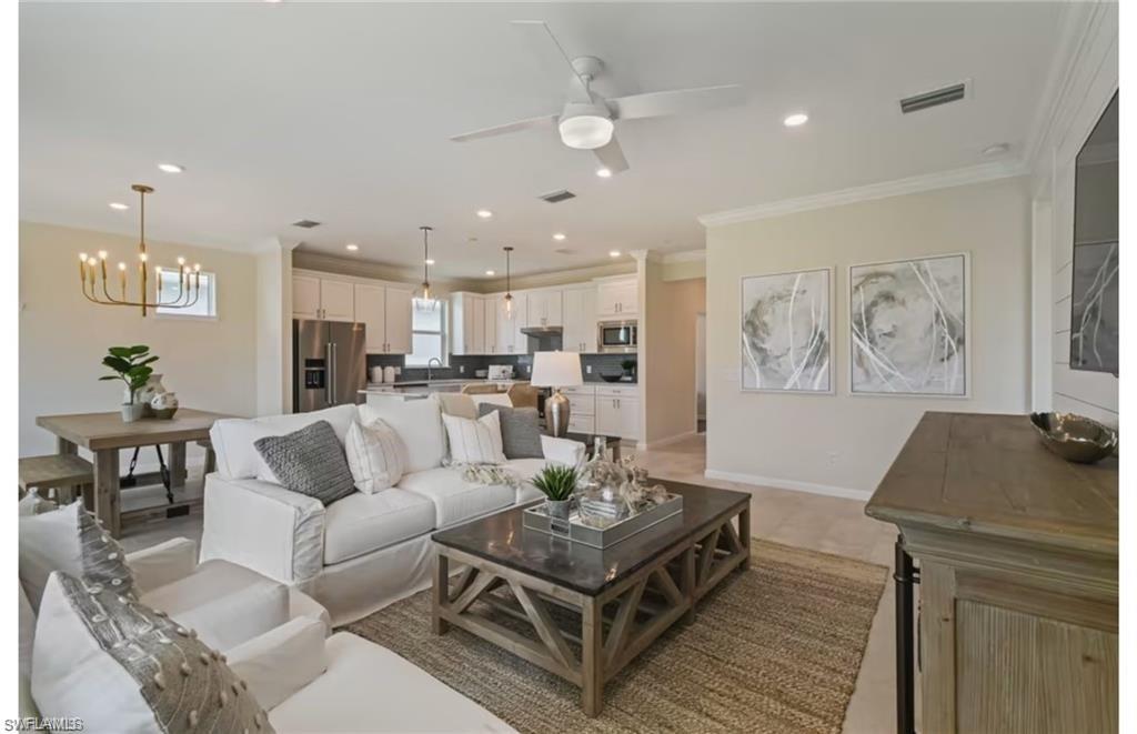 DEL WEBB OAK CREEK - Residential