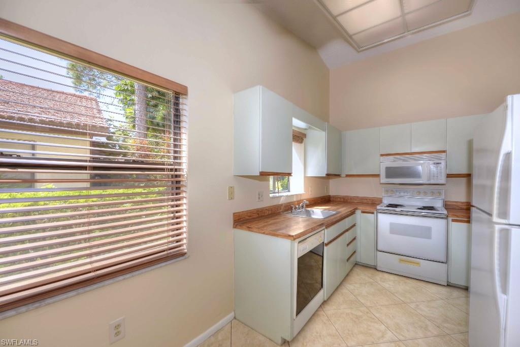 PINEBROOK WOODS - Residential